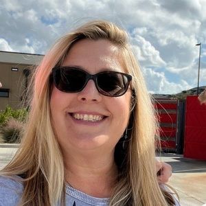 Meet your Posher, Alison